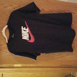 Nike Men's Tshirt